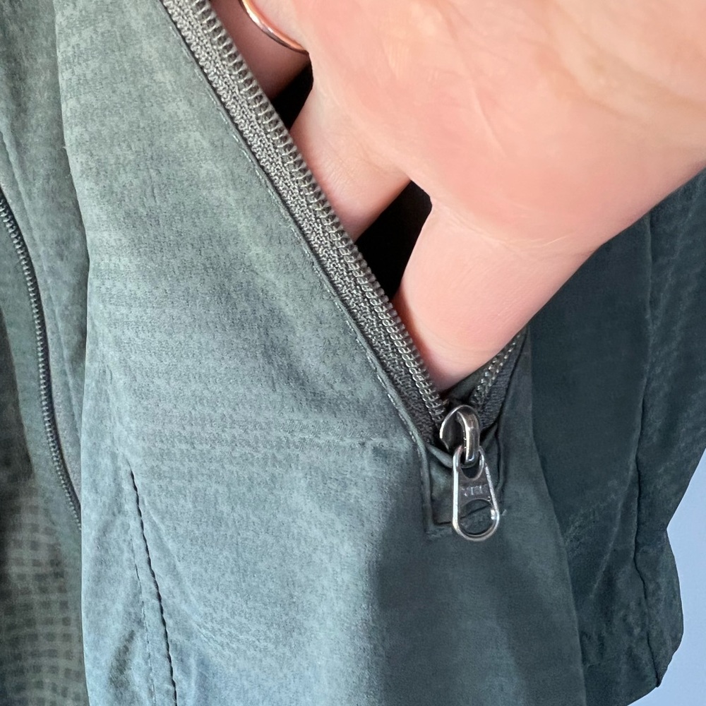 Athleta Windbreaker/Rain Jacket - image 4